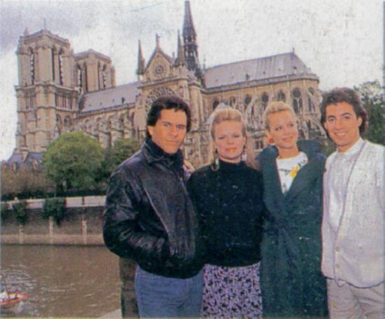 Cruz, Eden, Kelly and Ric in Paris